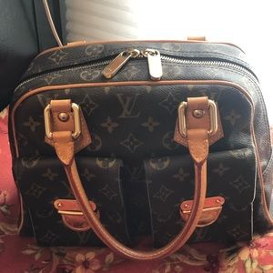Louie Vuitton authentic purse